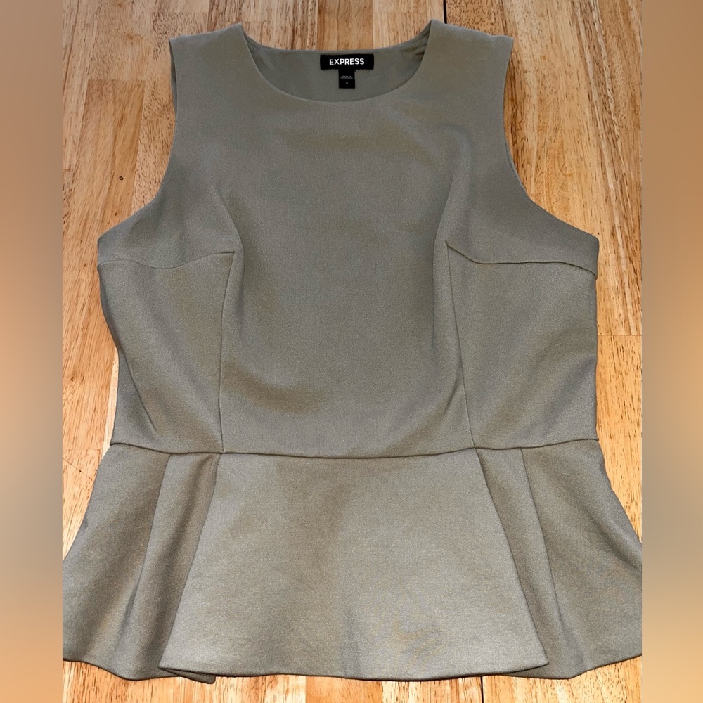 Express Mint Green Sleeveless Top Size Small